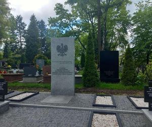 Aleja Zasłużonych Doły