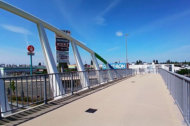 Kładka nad ul. Struga już otwarta
