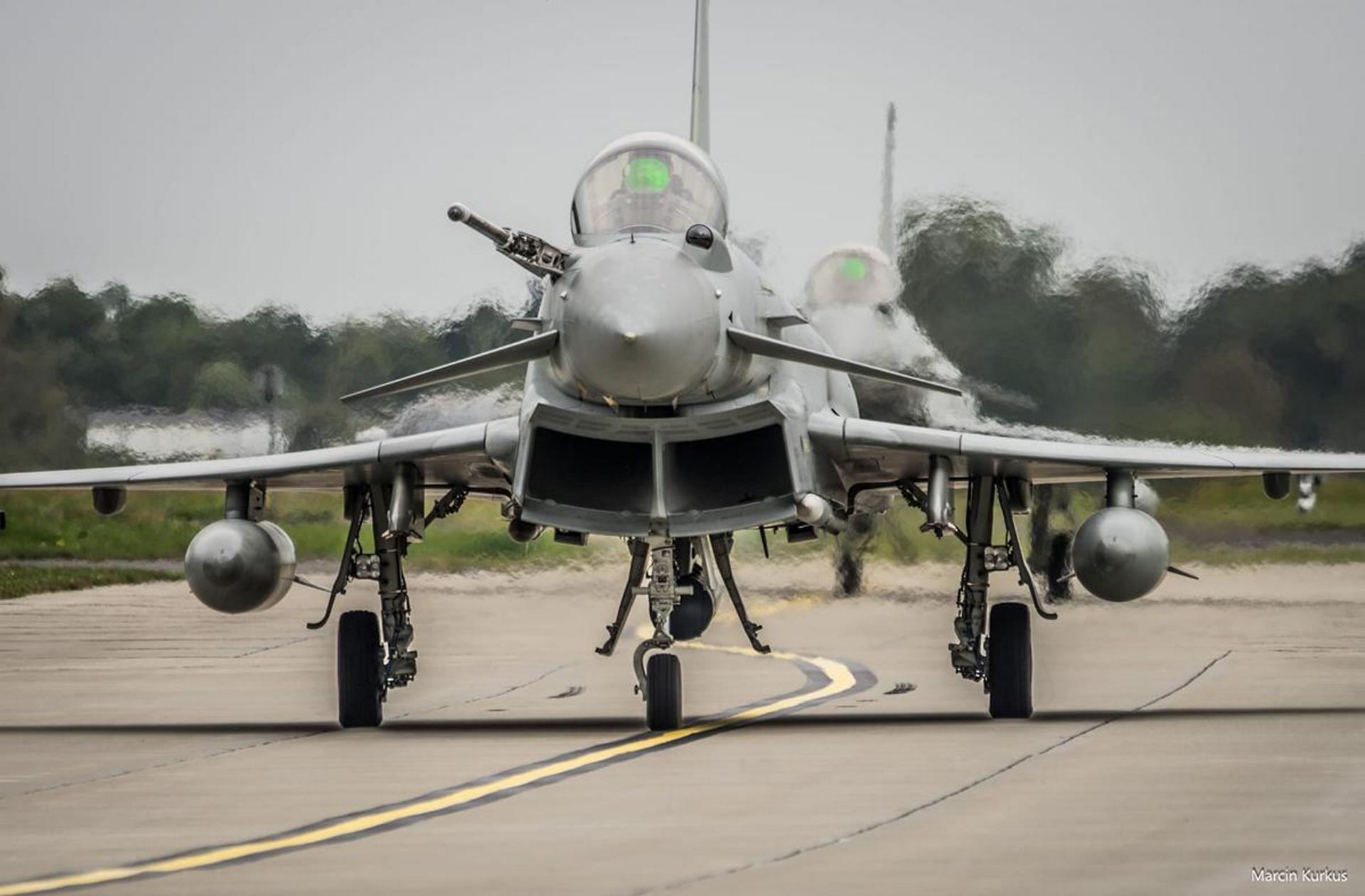 Brytyjskie Eurofightery Typhoon 