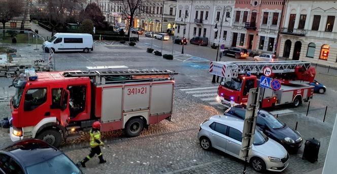 CPR przejmuje numer alarmowy strażaków 998. Także w naszym regionie