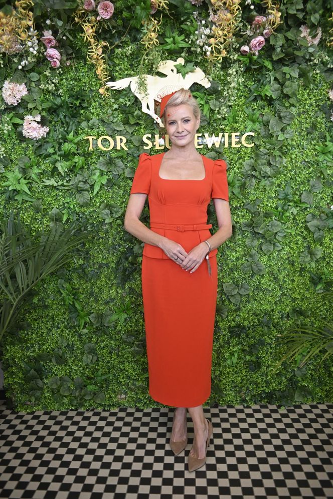 Dramat Kożuchowskiej! Szpilki zamieniła na but ortopedyczny. Co się stało?