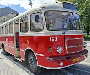 Kalisz. Wracają przejażdżki zabytkowym autobusem 