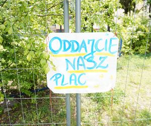 Ogrodzony plac zabaw na Winogradach
