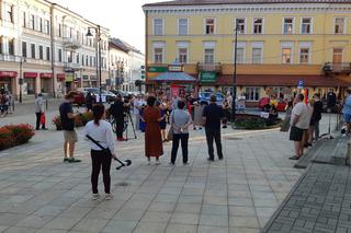 Tak protestowali mieszkańcy Tarnowa! Wsparcie dla telewizji TVN