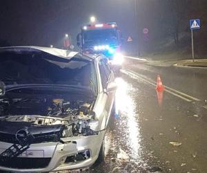 Poranne zderzenie dwóch aut w Grudziądzu. Ranna kobieta trafiła do szpitala 