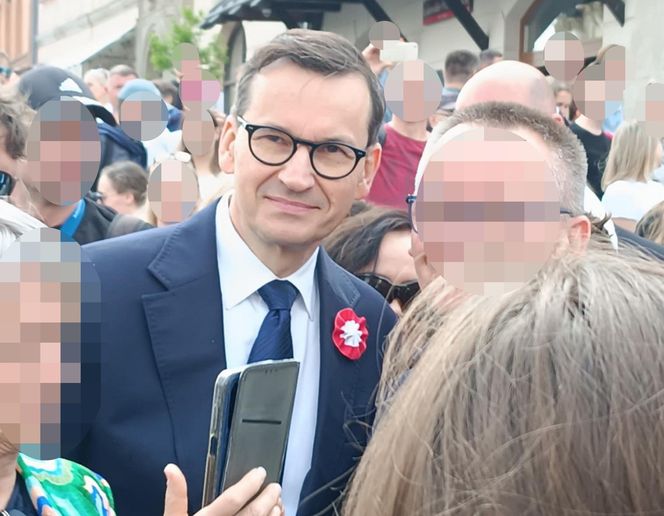 Mateusz Morawiecki świętował 3 Maja! Prosto z wesela na obchody