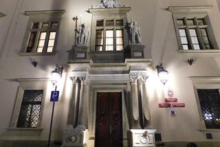 Urząd Miasta Krakowa nie będzie przyjmował petentów. Obsługa online i przez... pojemniki