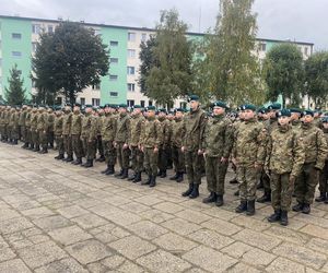 Kręci ich mundur i wojskowa dyscyplina. Kolejne osoby dołączyły do jednostki Strzelec w Nowym Sączu!