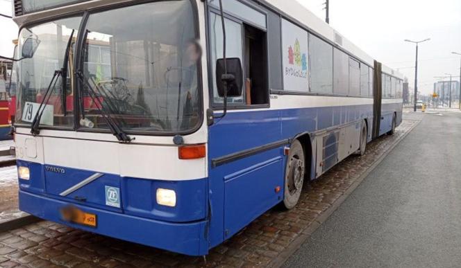 Zabytkowy autobus jeżdżący po Bydgoszczy w ramach MZK został wycofany. Nawet siedzeń nie było