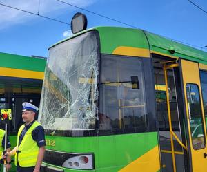 Dwa tramwaje zderzyły się 8 bm. na ul. Hetmańskiej w Poznaniu. Poszkodowanych zostało 15 osób. Jedna jest w stanie ciężkim