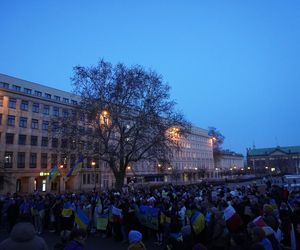 Manifestacja w trzecią rocznicę wybuchu wojny w Ukrainie