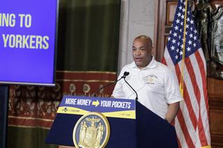 350 milionów dla nowojorskich rodziców