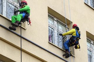 Superbohaterowie odwiedzili małych pacjentów szpitala w Koszalinie