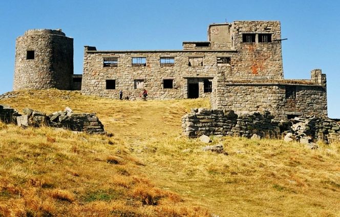 Obserwatorium Meteorologiczno-Astronomiczne na szczycie Pop Iwan (pasmo Czarnohory)