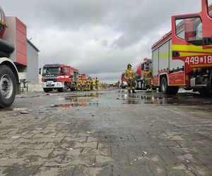 Potężny pożar tworzyw sztucznych w lubelskim 