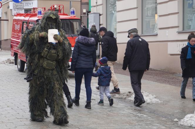 33. Finał WOŚP w Kielcach. Ulica Sienkiewicza