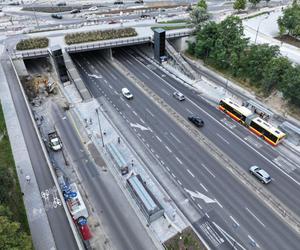 Nowa linia tramwajowa i autobusowa w Warszawie. Mają nietypowe oznaczenia i rozkład jazdy