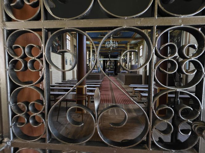 Zabytkowy kościół w Domaradzu.