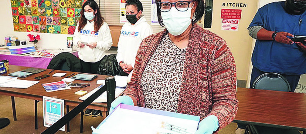 Zawiozą seniorów na szczepienia 