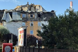 Tak wygląda miejsce pożaru w Ząbkach w piątkowy poranek 04.07.2025