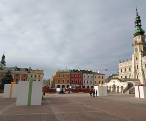 Dekoracje świąteczne na Rynku Wielkim w Zamościu