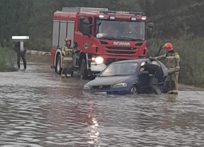 Dramat 41-latki w Jastrzębiu Zdroju. Wielka woda porwała kobietę