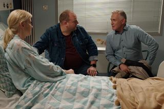 M jak miłość odc. 1851. Jagoda (Katarzyna Kołeczek), Tadeusz (Bartłomiej Nowosielski), Artur Rogowski (Robert Moskwa)