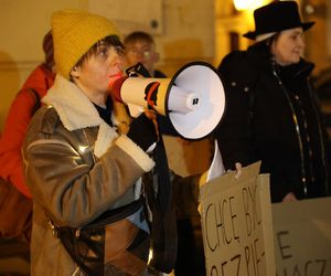 Marsz „Odzyskać noc” w Lublinie. Zwrócili uwagę na problem przemocy wobec kobiet