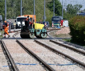 Wielka ofensywa Tramwajów Warszawskich. Tramwajarze remontują i budują jak szaleni