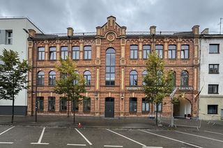 Polacy mieszkają jak królowie