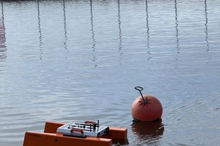   Nowoczesny dron kontroluje jakość wody w mazurskich jeziorach