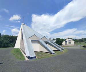Kościół w Rudnikach z lat 80.