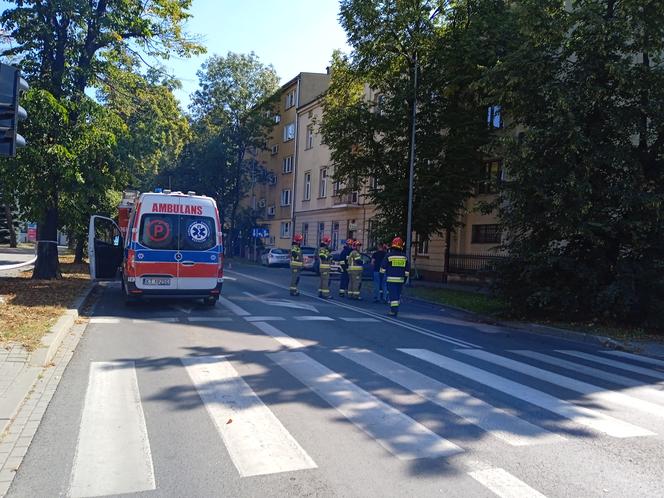 Wypadek na skrzyżowaniu ulic Szkotnik i Mościckiego