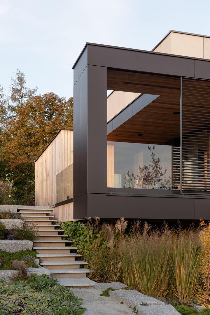 Dom Oparty o Skarpę 