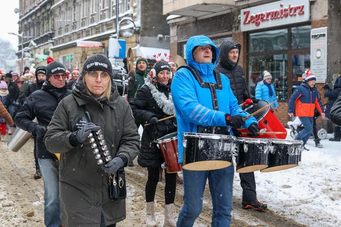 Parada w Mikołajów w Chorzowie na koniec Mikołajowego Festiwalu Czekolady z... owadami