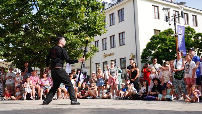 Takie „cyrki” to tylko w Lublinie! Trwa Carnaval Sztumistrzów. ZDJĘCIA z trzeciego dnia cyrkowego święta