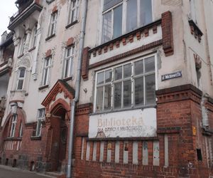 Zabytkowa kamienica w Olsztynie na sprzedaż. To największy pustostan w centrum miasta
