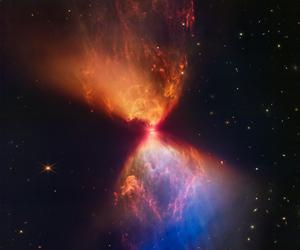 Protogwiazda w ciemnym obłoku L1527