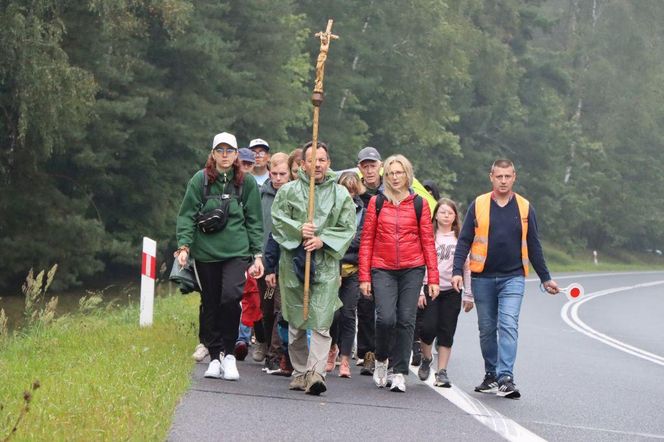 Odpust w Gietrzwałdzie. Do słynącej z Objawień Maryjnych miejscowości przyjechały tłumy