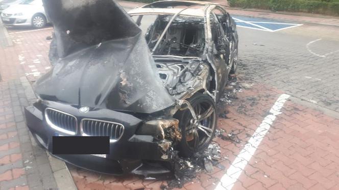 Na krakowskim Kurdwanowie spłonęło BMW