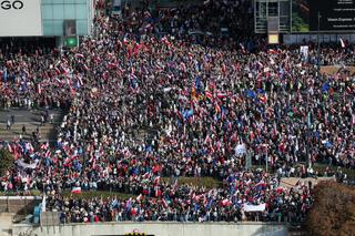 Przeszedł Marsz Miliona Serc! Ogromne tłumy Polaków na ulicach Warszawy [ZDJĘCIA]