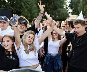 50 Cent w Warszawie. Tłumy przed Stadionem Narodowym 