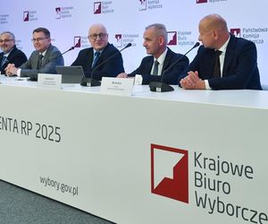 Wybory prezydenckie 2025: konferencja PKW. Oficjalne wyniki. Wygrywa Karol Nawrocki
