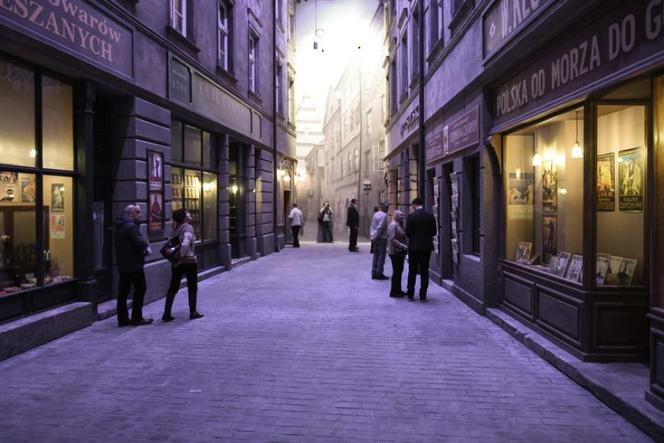 Wystawa główna w Muzeum II Wojny Światowej 