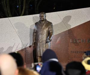 Odsłonięcie pomnika Lecha Kaczyńskiego przy Placu Teatralnym w Lublinie