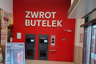 Manualny system kaucyjny w Polsce. Nie wszędzie od razu staną automaty