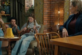 Barwy szczęścia, odcinek 3193. Żabcia (Hanna Klepacka), Broda (Andrzej Popiel), Pola (Gabriela Szewczyk)