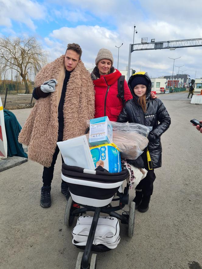 Medyka. Matki z dziećmi czekają 2 dni na wejście do Polski [ZDJĘCIA]