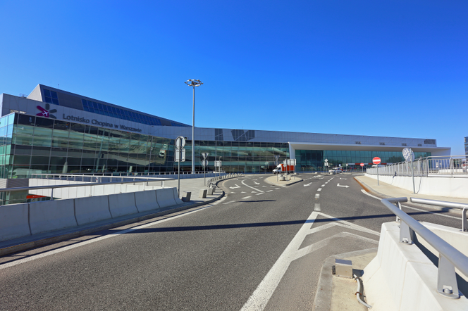 modernizacja lotniska chopina hochtief