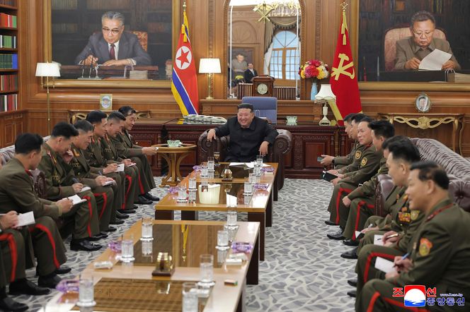 Korea Północna ma tajną bazę z rakietami balistycznymi